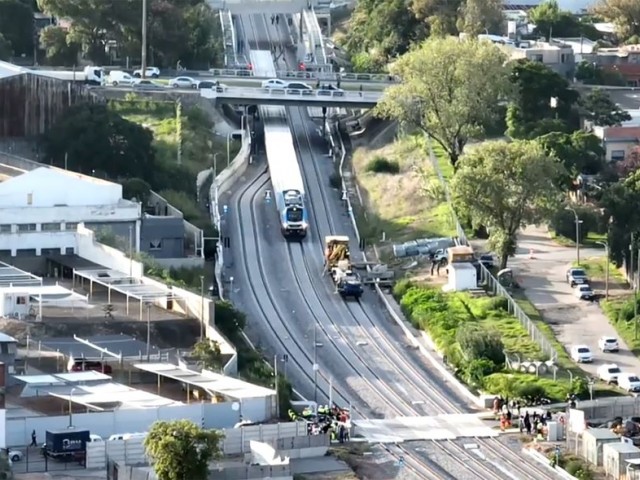 Puerto de Montevideo recibió primera carga de celulosa por vía ferroviaria