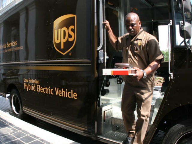 UPS encontró la fórmula para ahorrar millones en combustible