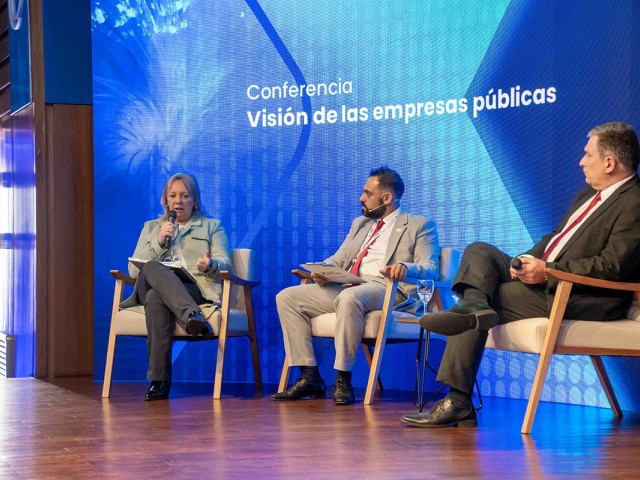 UTE en el X Congreso de LATAM Renovables: “Energía del Futuro, por un Compromiso Nacional"