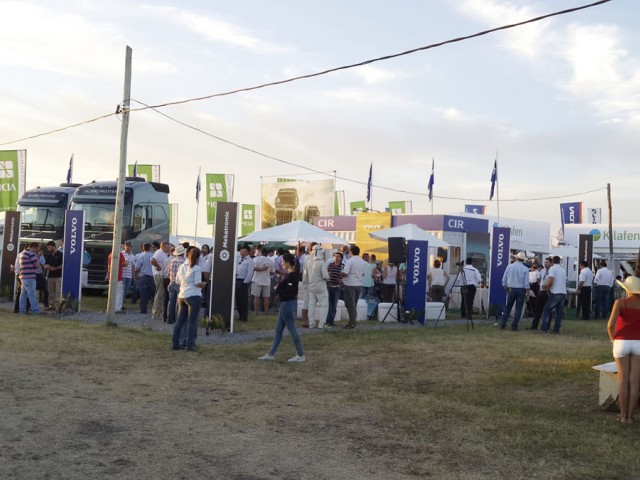 Repaso Expo Activa 2015: Mekatronic completa la gama con el Volvo FH