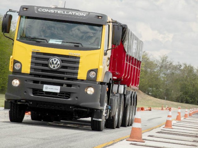 Bienvenido a bordo: descubre el camión más potente de la familia VW Constellation