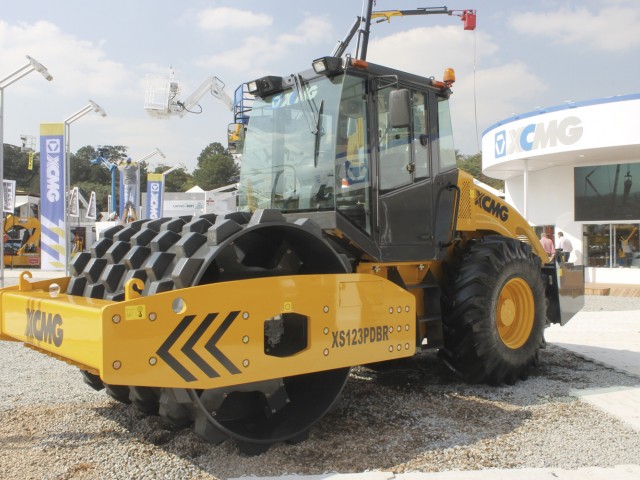 xcmg6_MT_Expo2015